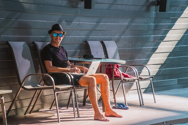 Best Hotels in Downtown Austin Texas for Digital Nomads Near Coffee Shops