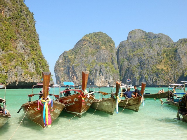 Island Resorts in Koh Phi Phi With Scenic Views