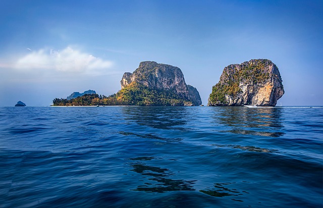 Ultimate Resorts in Krabi With Limestone Views